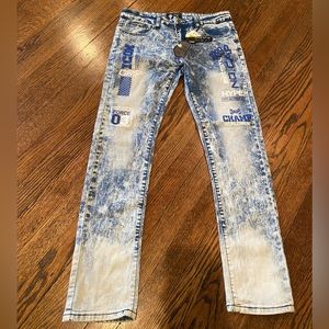 Road Narrows Jeans NWT